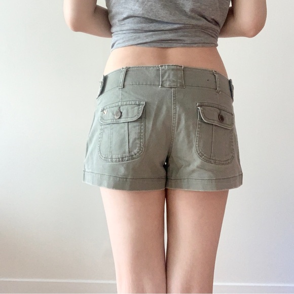 American Eagle Low Rise Shorts - Picture 3 of 8